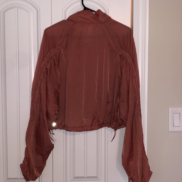Cropped rain jacket - Picture 6 of 6